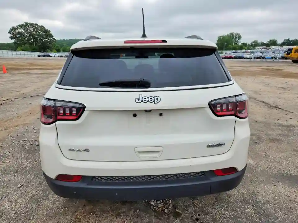 3C4NJDBB2LT132855 2020 JEEP COMPASS-5