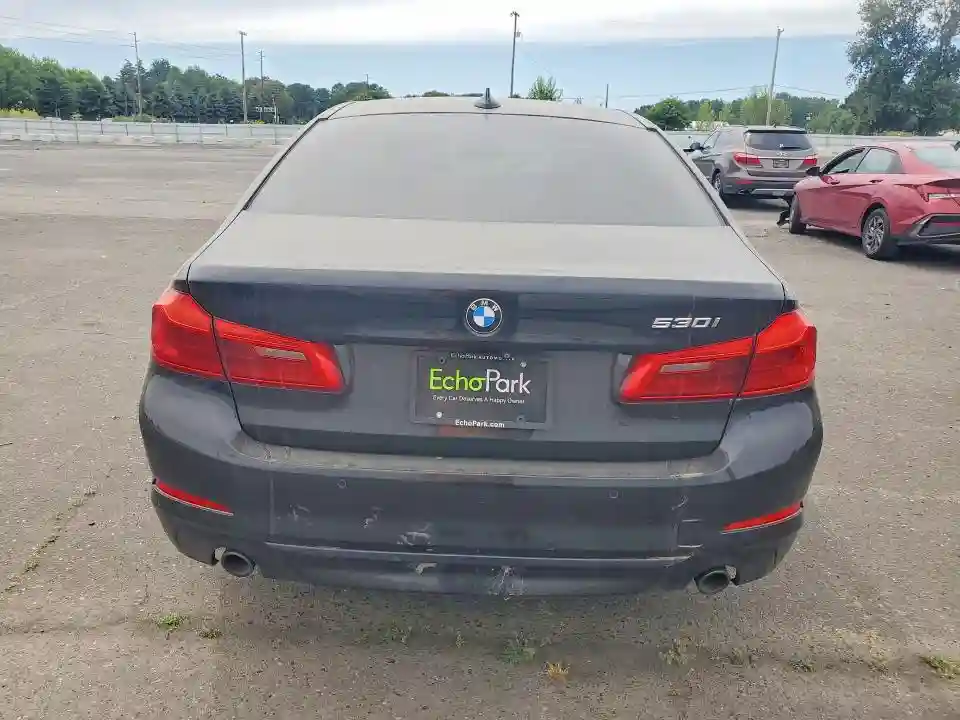 WBAJR3C03LCD71647 2020 BMW 5 SERIES-5