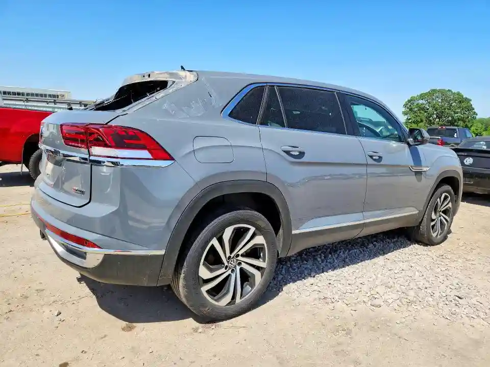1V2BC2CA2NC213570 2022 VOLKSWAGEN ATLAS-2