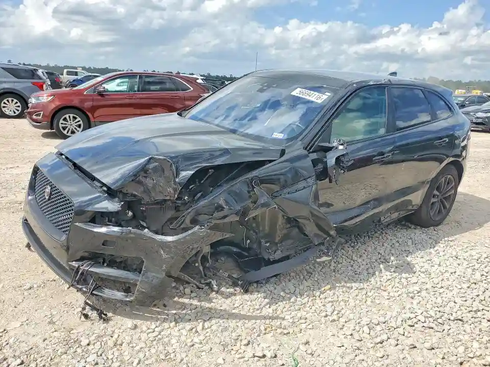 SADCJ2FX7KA610943 2019 JAGUAR F-PACE-0