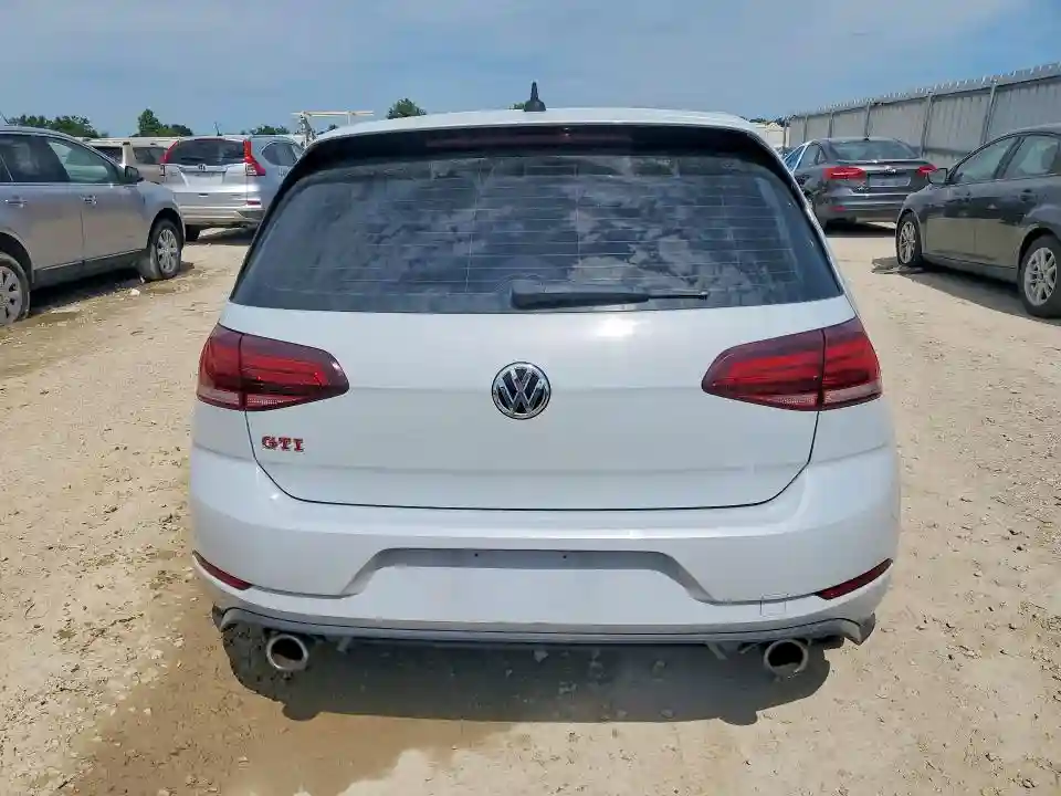 3VW6T7AU1KM033470 2019 VOLKSWAGEN GTI-5