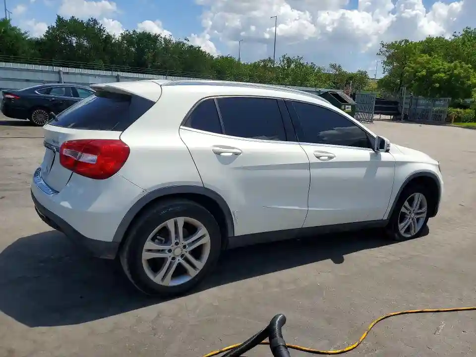 WDCTG4GB2FJ148140 2015 MERCEDES-BENZ GLA-CLASS-2