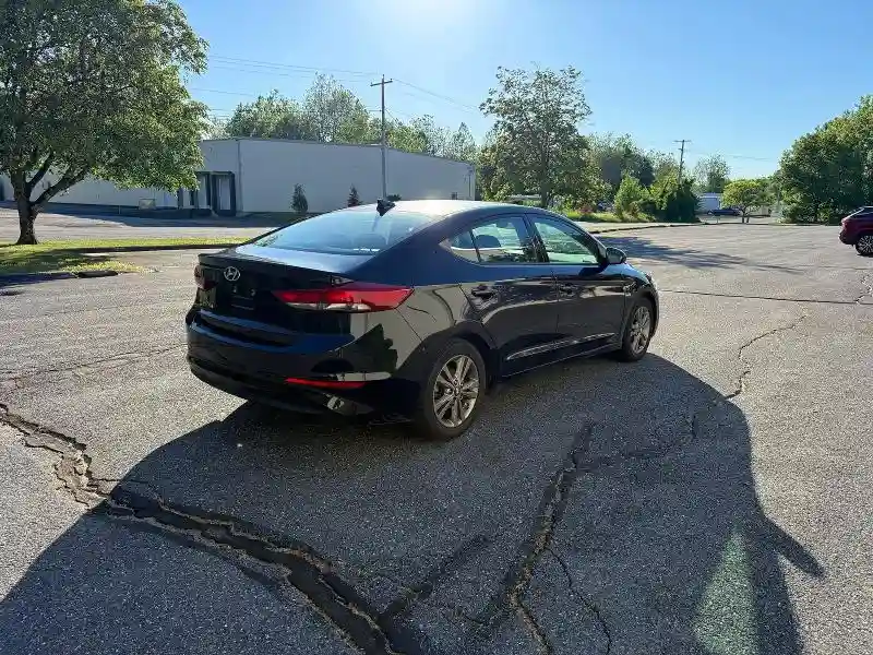 5NPD84LF7JH286306 2018 HYUNDAI ELANTRA-3