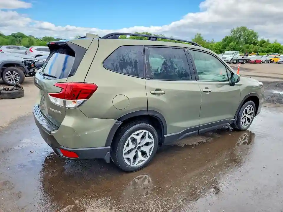 JF2SKAJCXMH576320 2021 SUBARU FORESTER-2