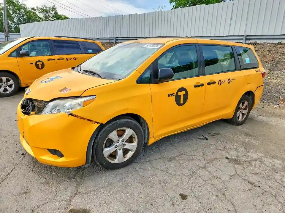 5TDZZ3DC1HS859903 2017 TOYOTA SIENNA-0