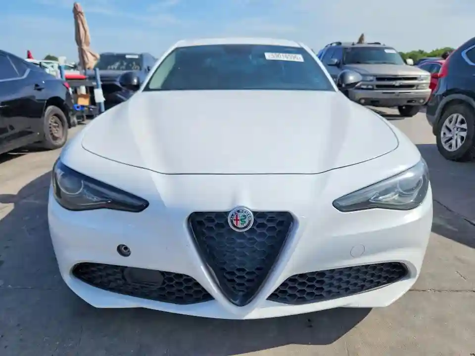 ZARFAMAN7K7622765 2019 ALFA ROMEO GIULIA-4
