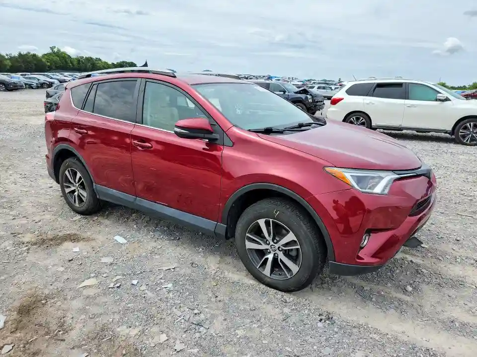 2T3RFREV1JW735713 2018 TOYOTA RAV4-3