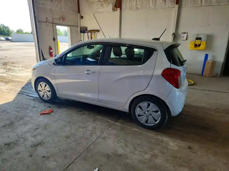 KL8CB6SA4JC423396 2018 CHEVROLET SPARK-1
