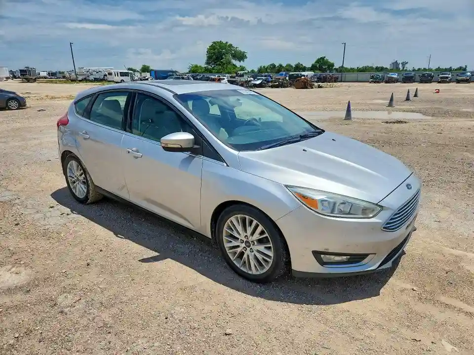 1FADP3N28HL272434 2017 FORD FOCUS-3
