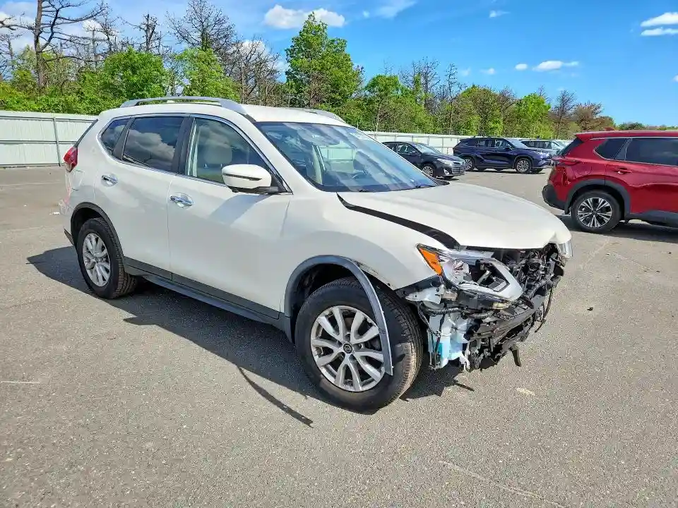 JN8AT2MV7JW352704 2018 NISSAN ROGUE-3