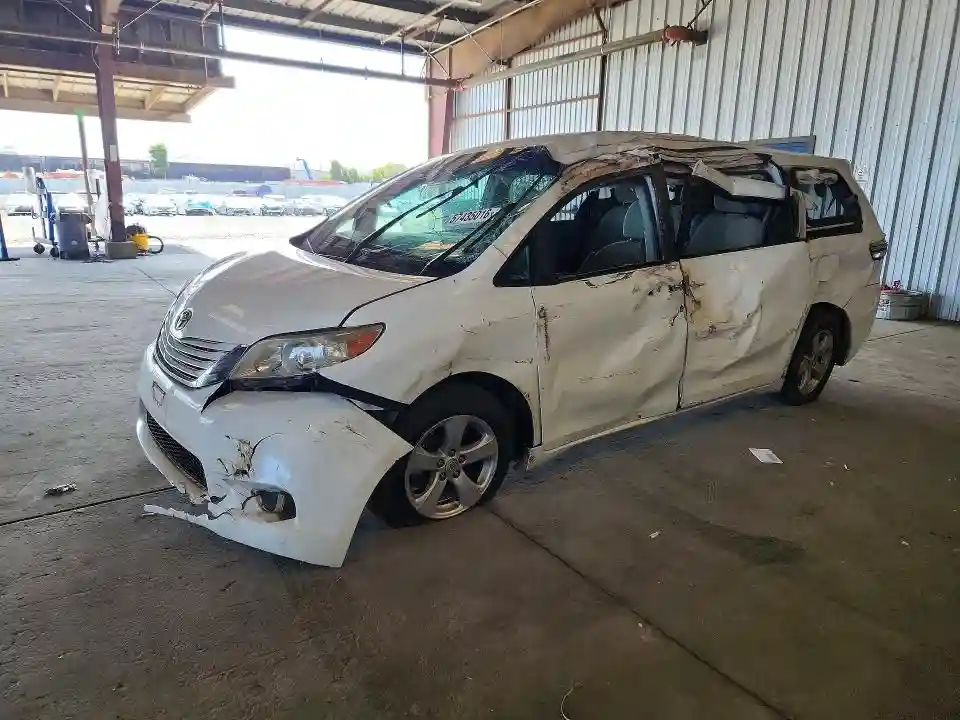 5TDZK3DC5FS600753 2015 TOYOTA SIENNA-0
