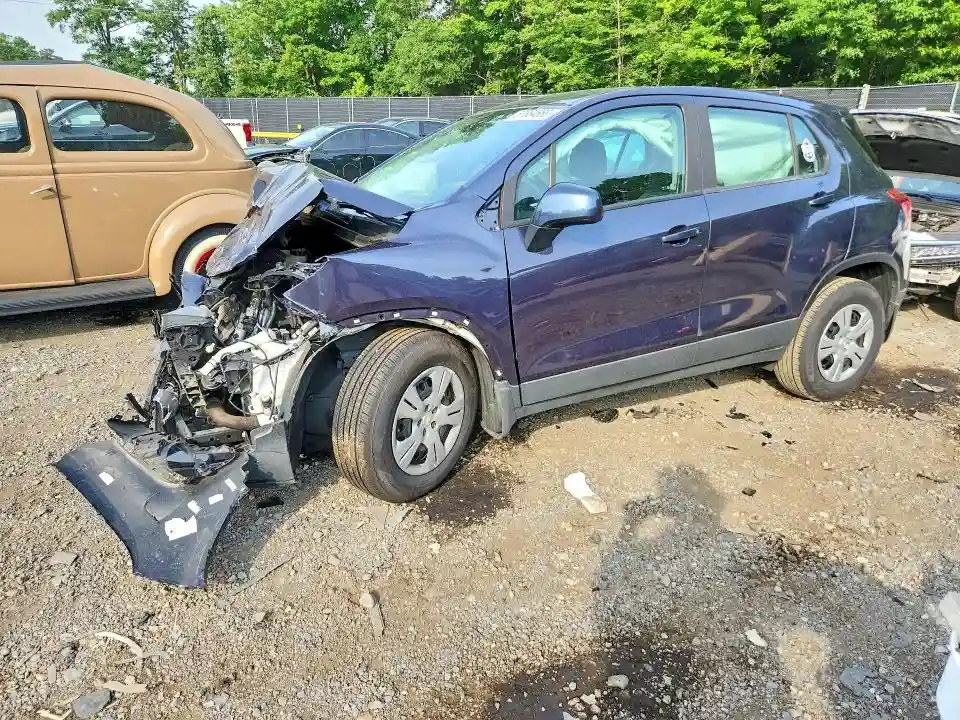 3GNCJKSB2JL204198 2018 CHEVROLET TRAX-0