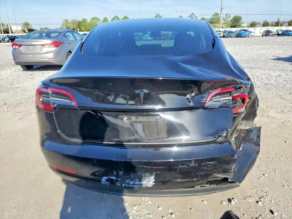 5YJ3E1EA0KF316993 2019 TESLA MODEL 3-5