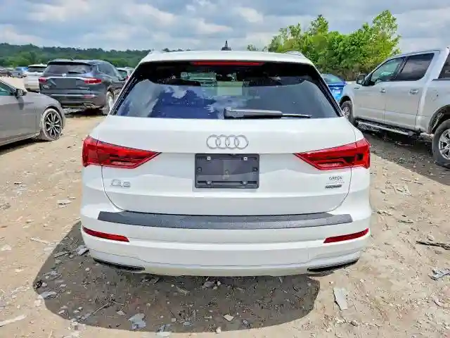 WA1AUCF37M1064087 2021 AUDI Q3-5