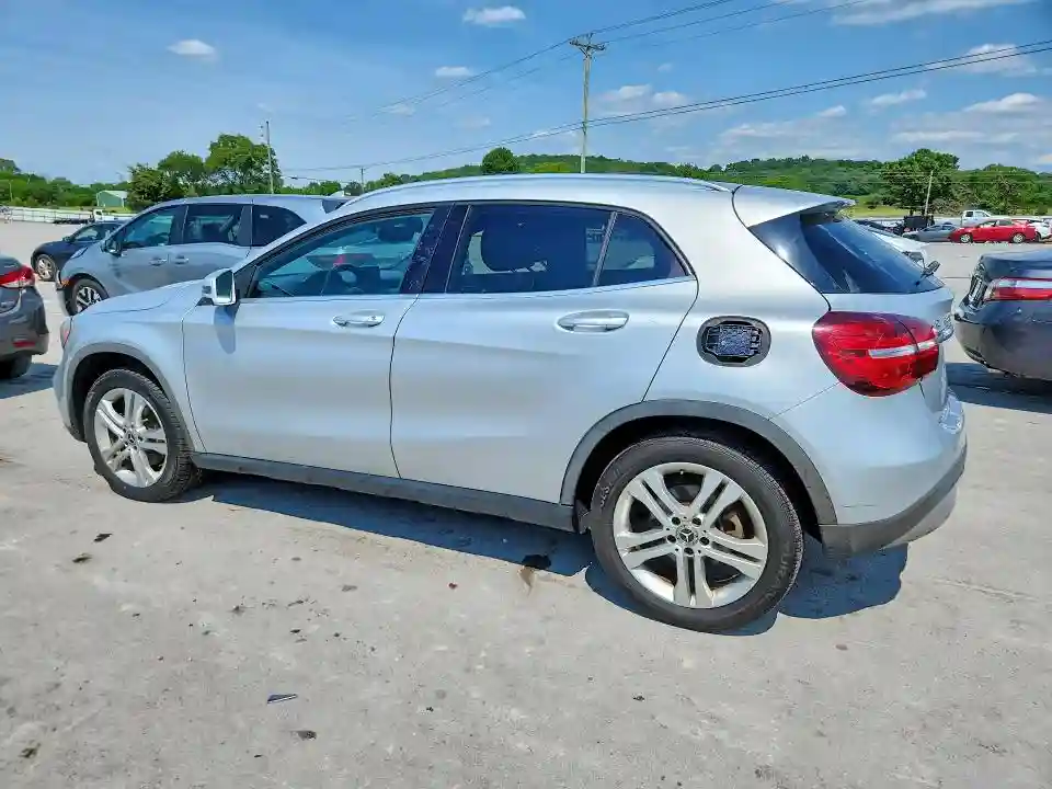 WDCTG4EB8KJ553559 2019 MERCEDES-BENZ GLA-CLASS-1
