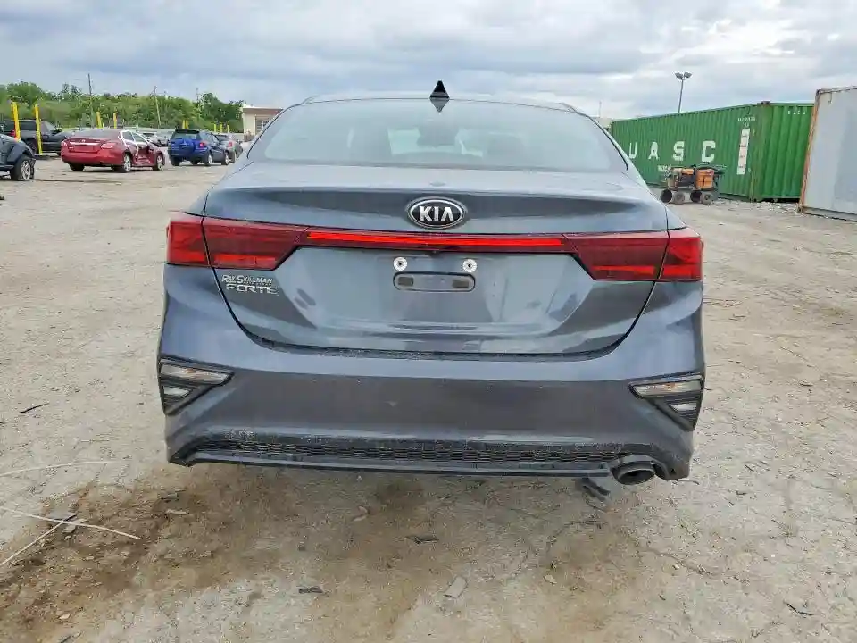 3KPF24AD5KE076305 2019 KIA FORTE LXS-5