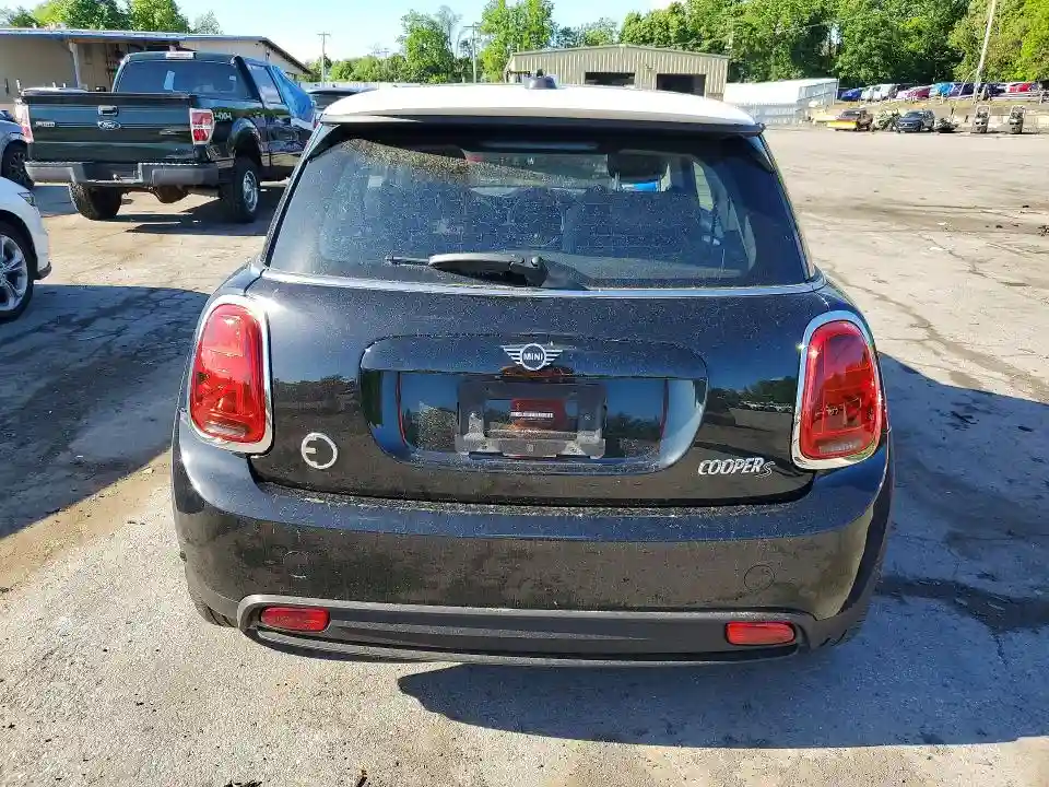 WMW13DJ0XR2U65126 2024 MINI COOPER-5