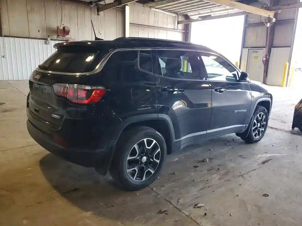 3C4NJDBB4NT121035 2022 JEEP COMPASS-2