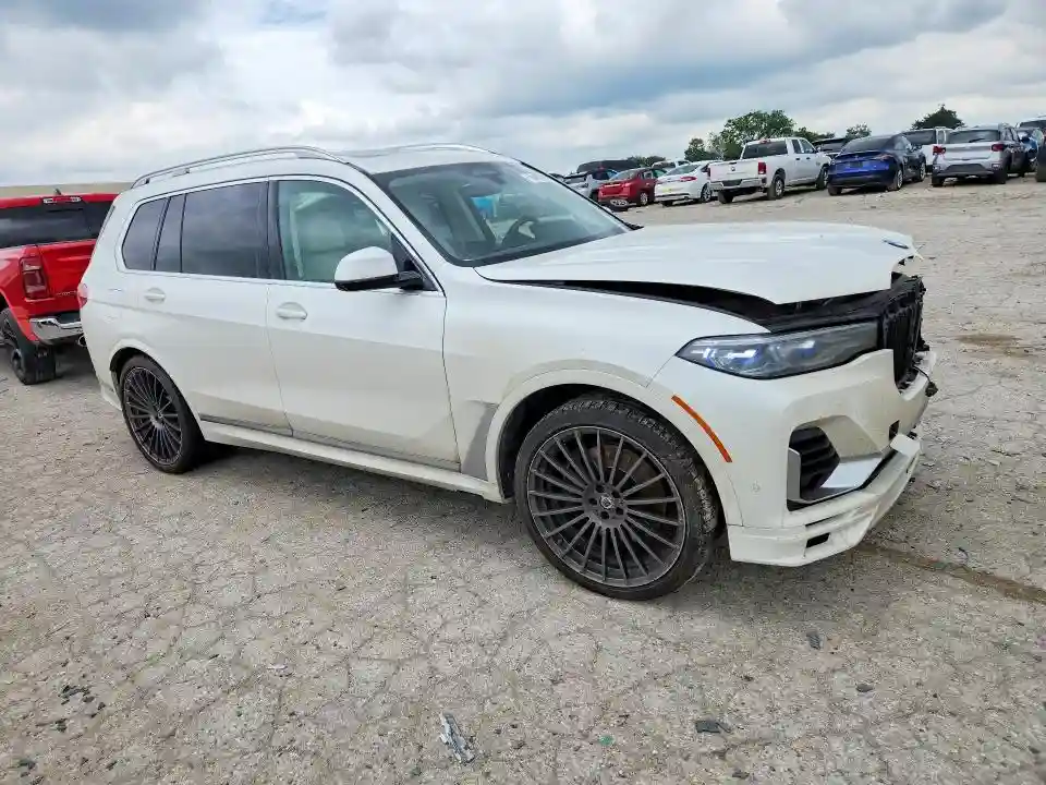 5UXCX6C11N9K47299 2022 BMW X7-3
