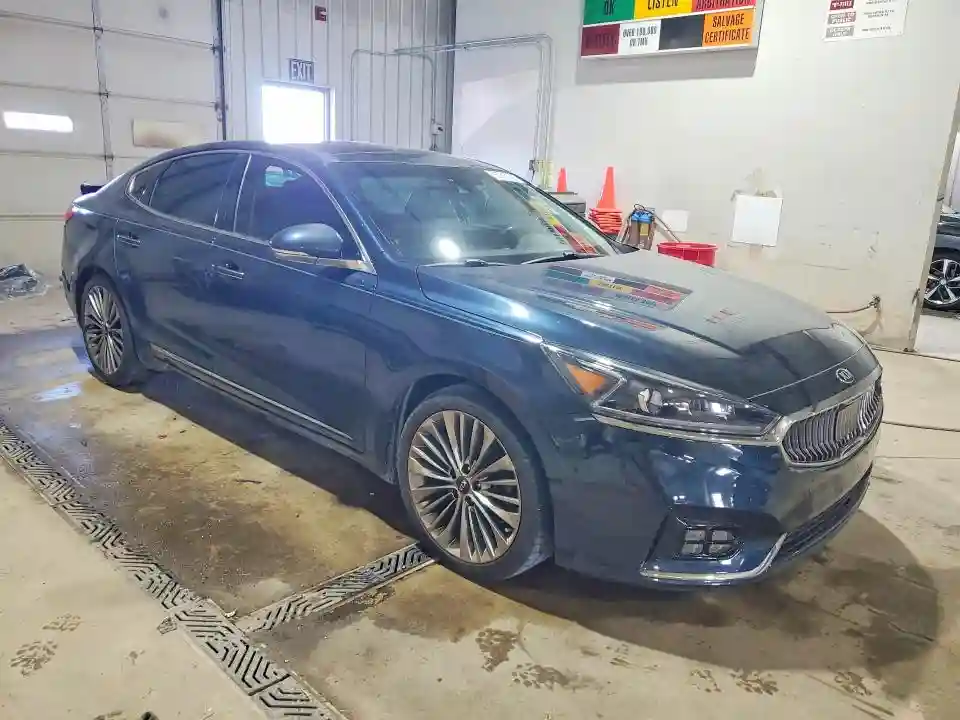 KNALC4J12H5066872 2017 KIA CADENZA-3
