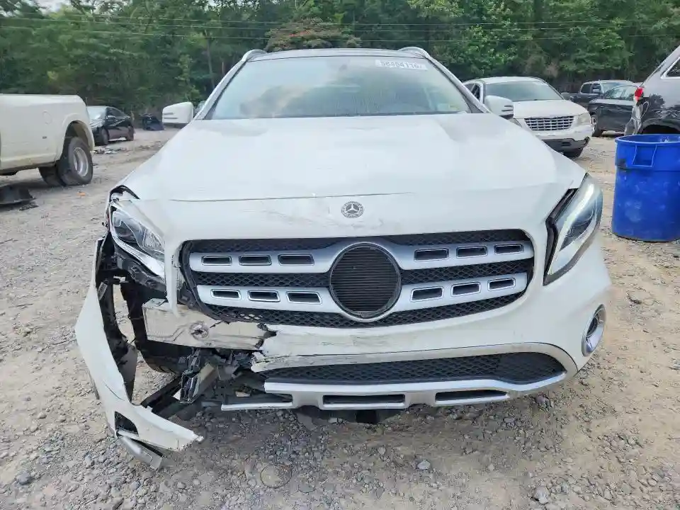 WDCTG4EB9KU000837 2019 MERCEDES-BENZ GLA-CLASS-4
