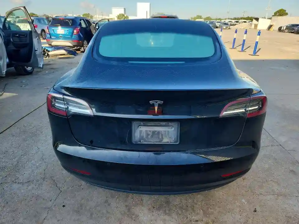 5YJ3E1EAXNF190078 2022 TESLA MODEL 3-5