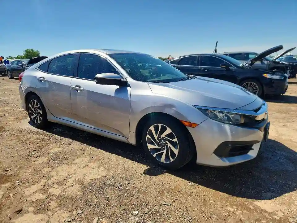 19XFC2F79GE009928 2016 HONDA CIVIC-3