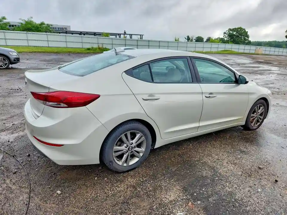 5NPD84LF4JH276462 2018 HYUNDAI ELANTRA-2