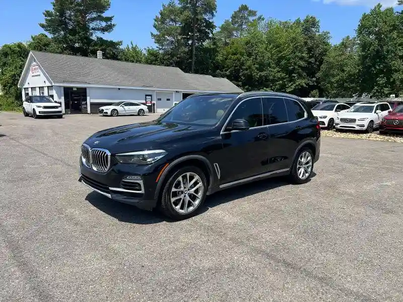 5UXCR4C01M9D94830 2021 BMW X5-1