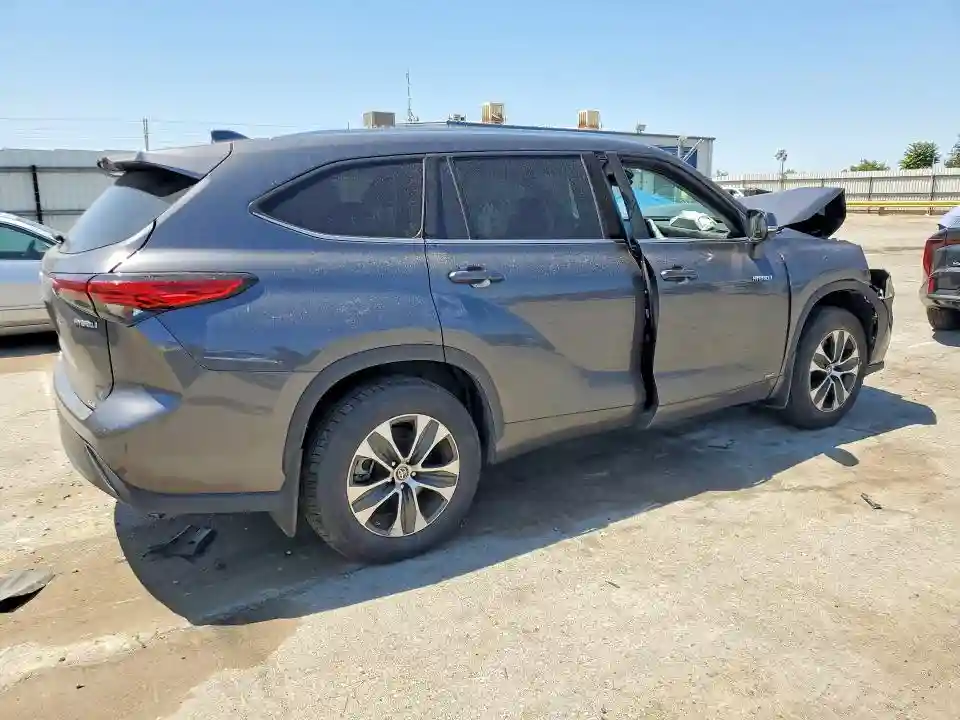 5TDHBRCH8MS044477 2021 TOYOTA HIGHLANDER-2