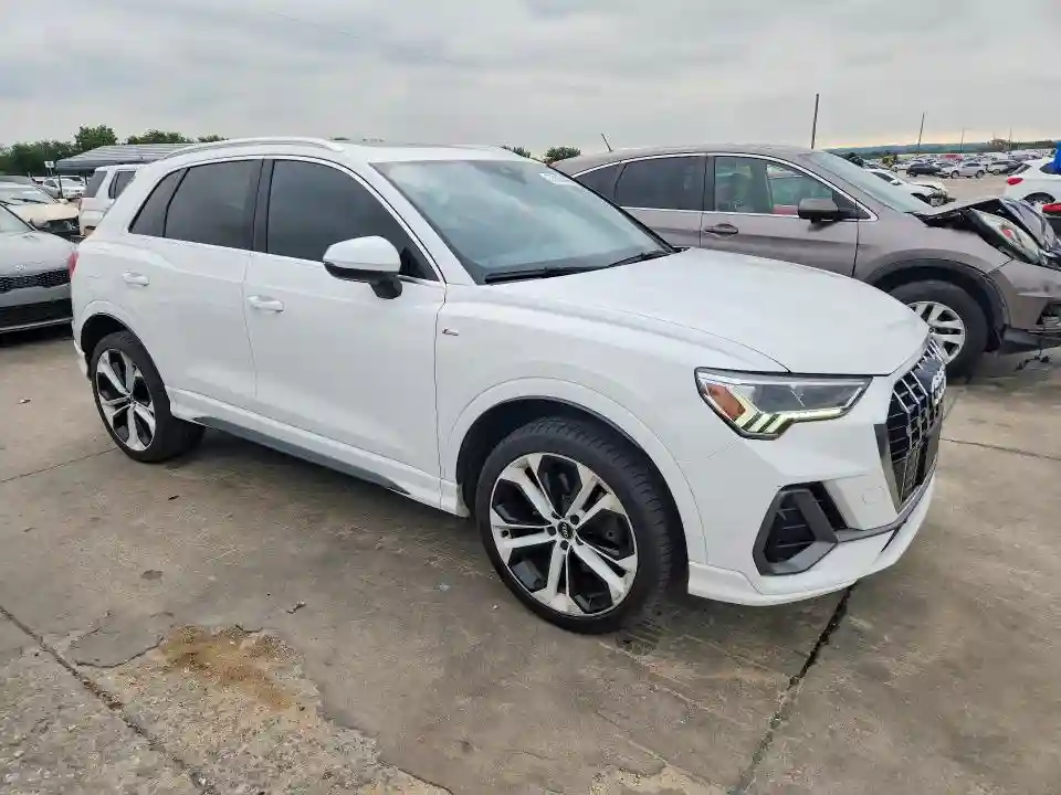 WA1EECF32L1036565 2020 AUDI Q3-3