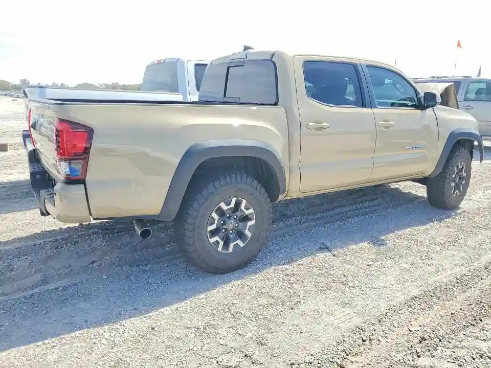 5TFCZ5AN6JX152576 2018 TOYOTA ALL MODELS-2