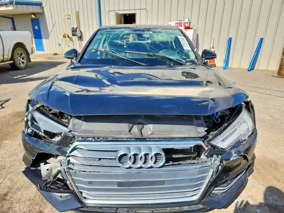 WAUENAF41HN023841 2017 AUDI A4-4