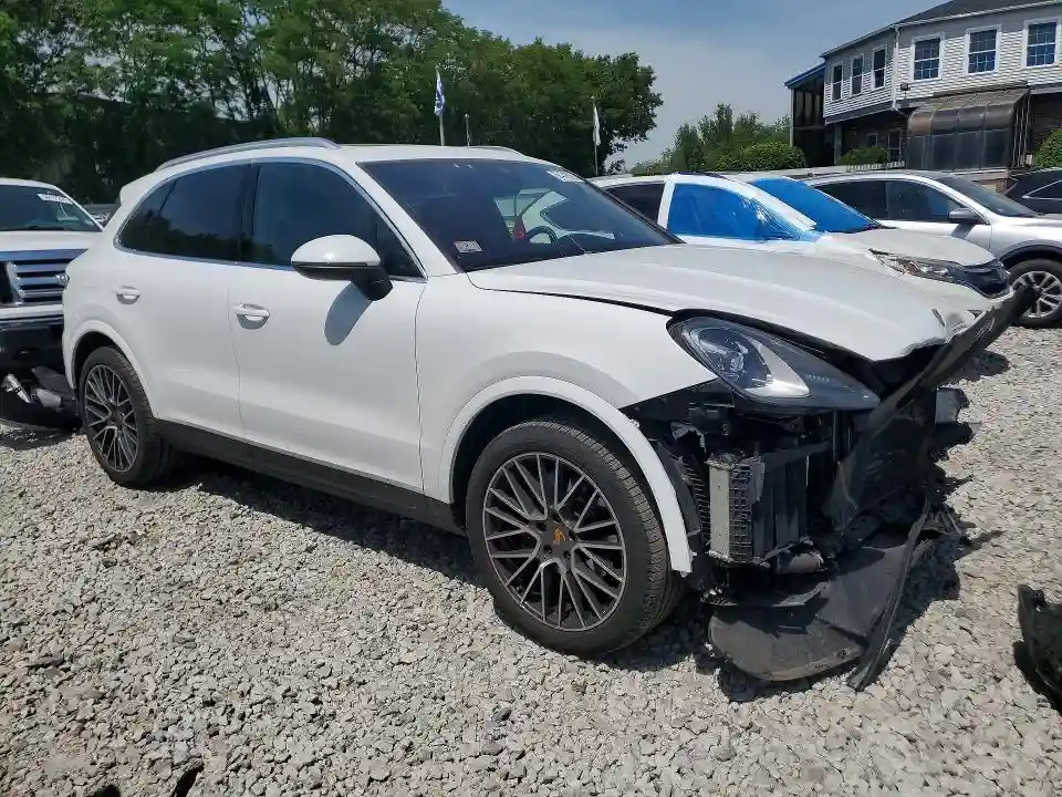 WP1AA2AY7KDA03618 2019 PORSCHE CAYENNE-3