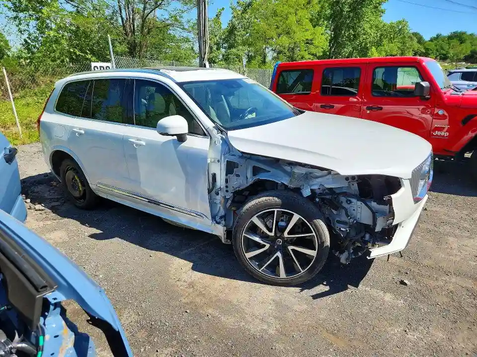 YV4BR0CK8M1728609 2021 VOLVO XC90-3