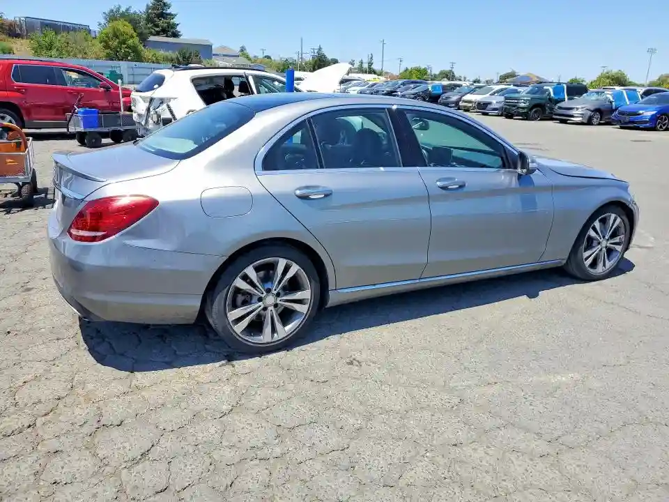 55SWF4JB3FU065661 2015 MERCEDES-BENZ C-CLASS-2