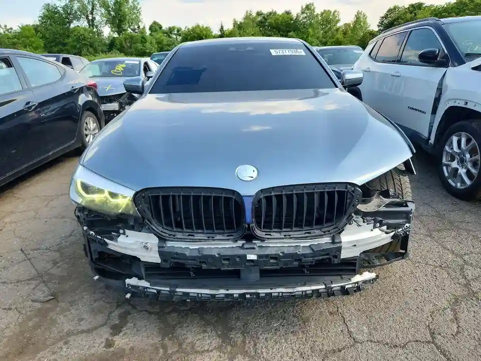 WBAJE7C52KWW21257 2019 BMW 5 SERIES-4