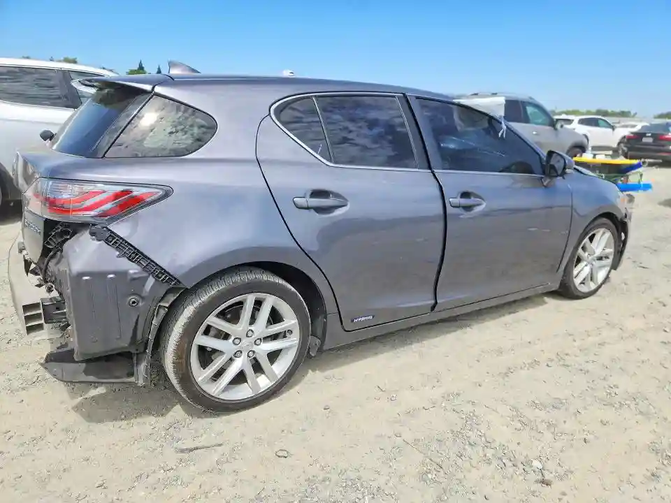 JTHKD5BHXG2271058 2016 LEXUS CT 200-2