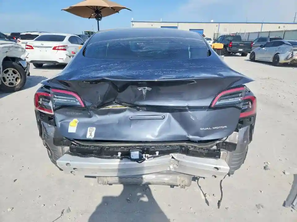 5YJ3E1EB9NF163933 2022 TESLA MODEL 3-5
