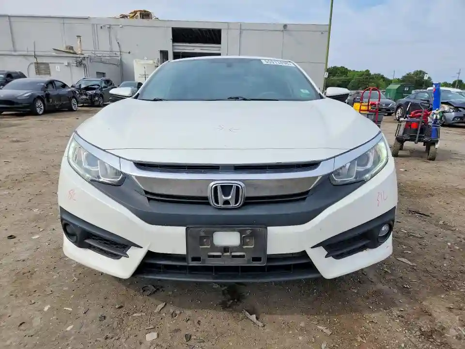 2HGFC3B30GH358622 2016 HONDA CIVIC-4