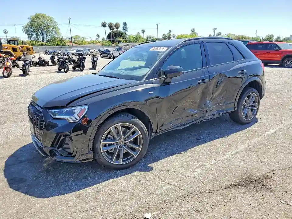 WA1EECF31R1053365 2024 AUDI Q3-0