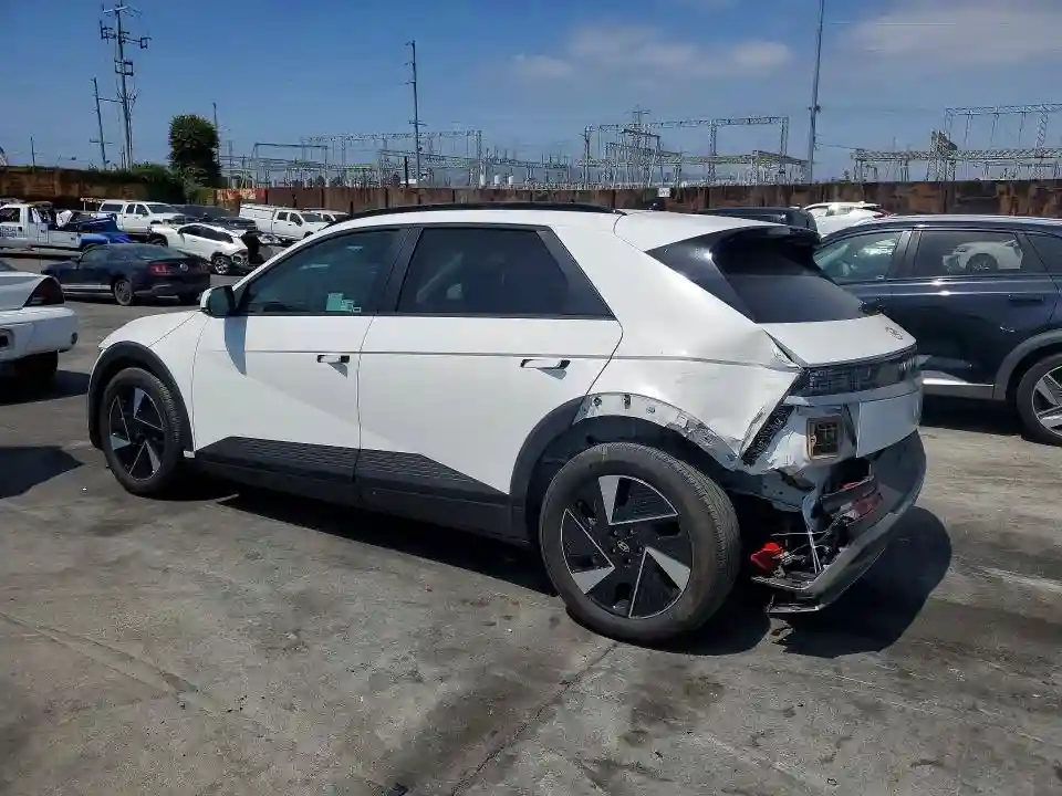 7YAKN4DAXSY038949 2025 HYUNDAI IONIQ-1