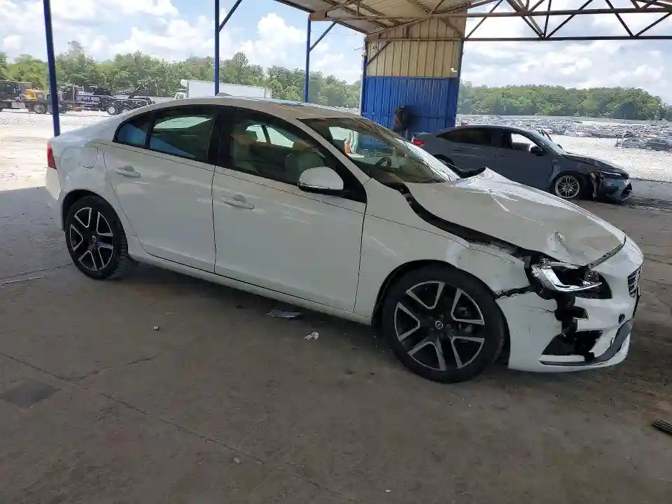 YV126MFL7H2422731 2017 VOLVO S60-3