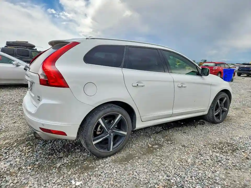 YV449MRP8G2874526 2016 VOLVO XC60-2