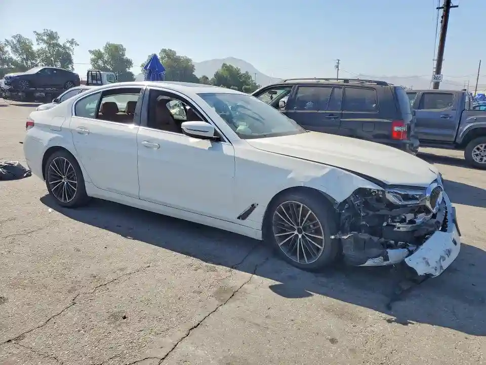 WBA13AG0XMCF03661 2021 BMW 5 SERIES-3