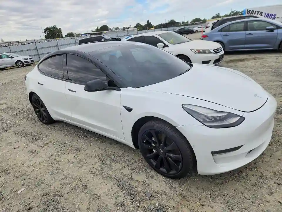 5YJ3E1EB6KF421904 2019 TESLA MODEL 3-3
