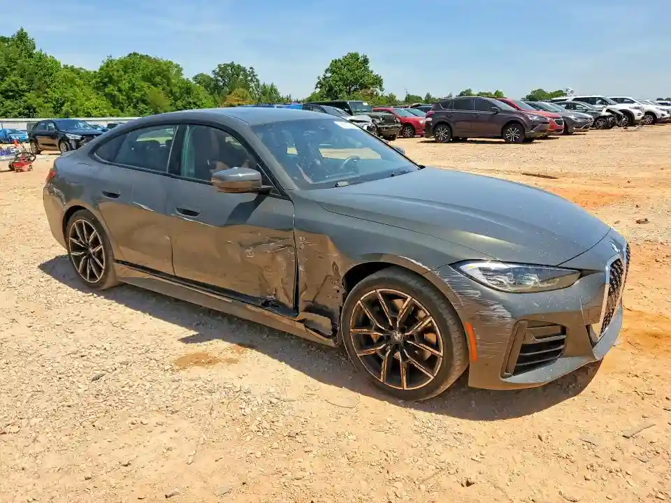WBA63AV02NFM90474 2022 BMW 4 SERIES-3