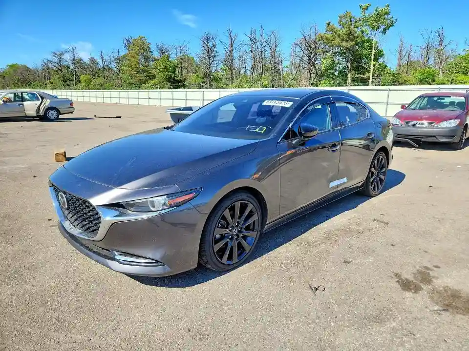 JM1BPBAY5M1316692 2021 MAZDA 3-0