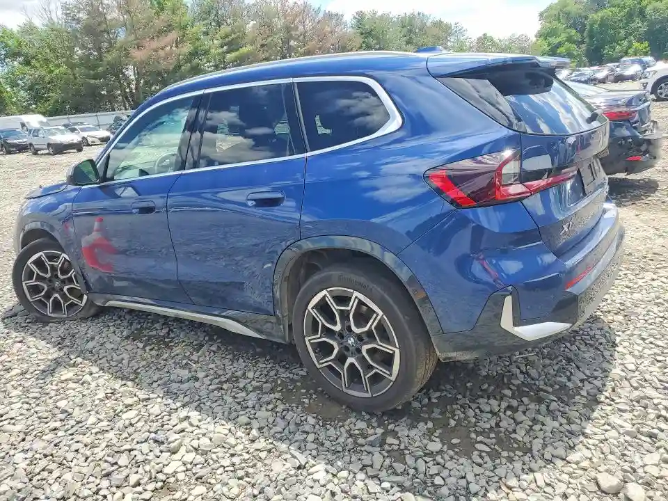 WBX73EF0XR5Z08274 2024 BMW X1-1