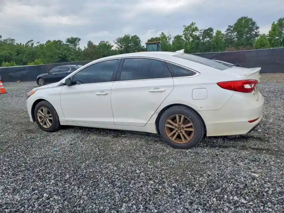 5NPE24AF6FH038029 2015 HYUNDAI SONATA-1